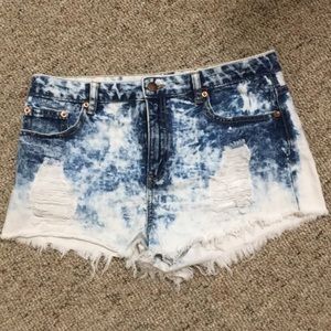 Acid wash jean shorts forever 21 size 29